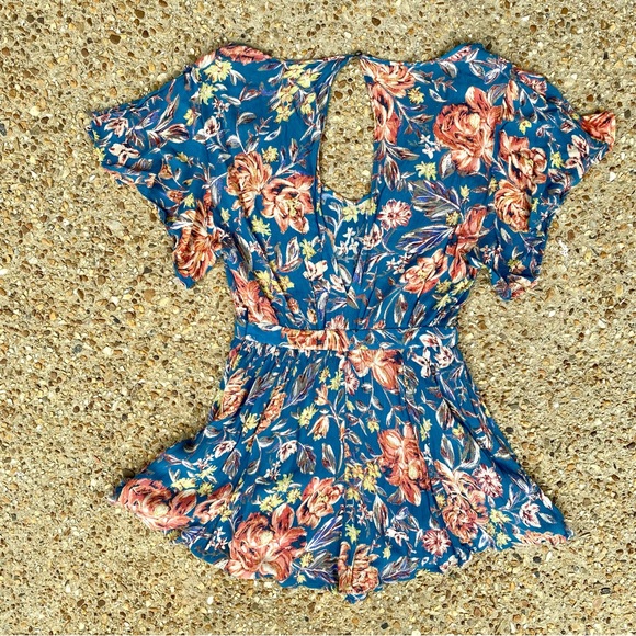 UO Kimchi Blue Boho Teal Floral Spring Lined Romper Size 6 - Picture 8 of 9